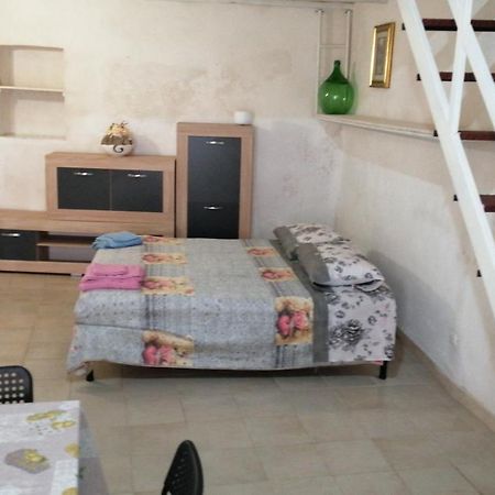 Casa Vacanze Battista 46 Grottaglie Exteriör bild